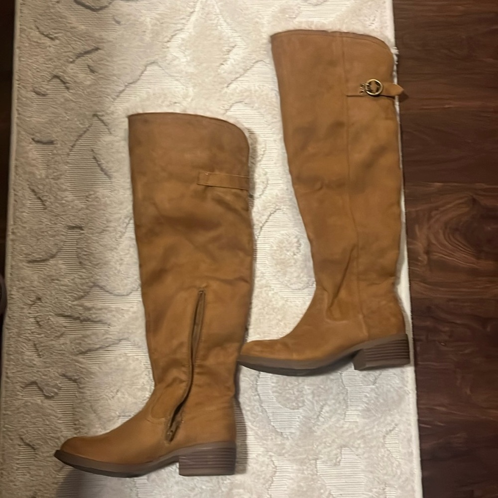 Over the knee boot with quarter zip and buckle
